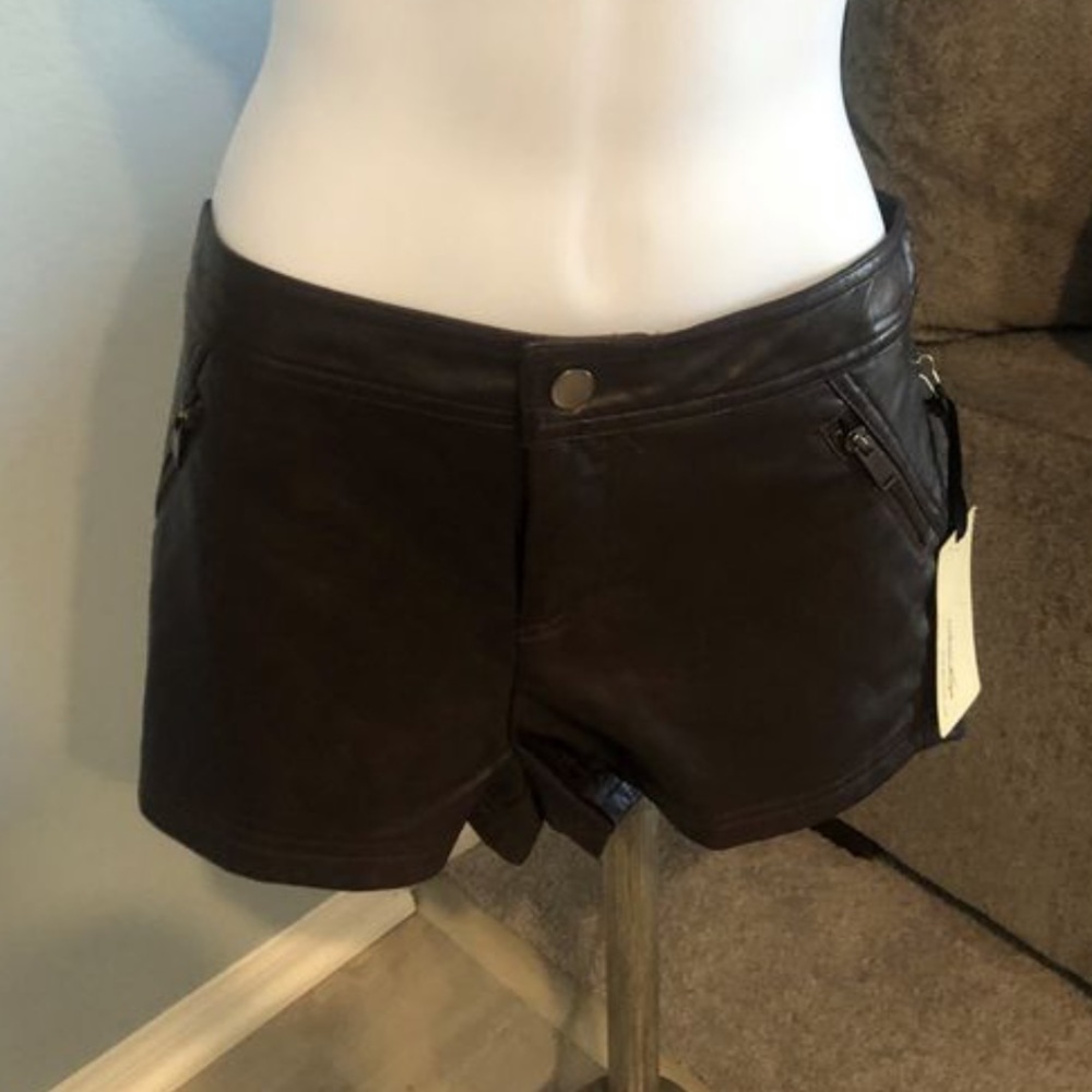 Brown began leather shorts size large